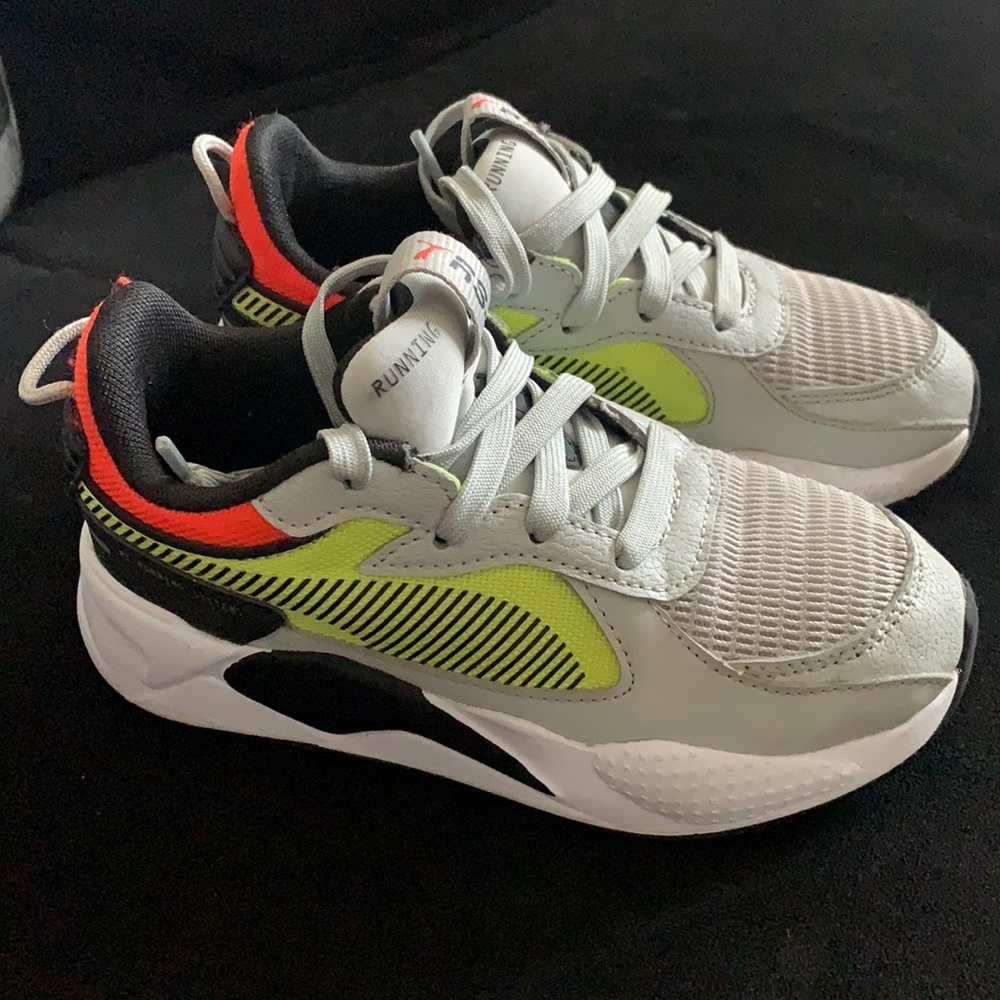 Puma boys tennis shoes